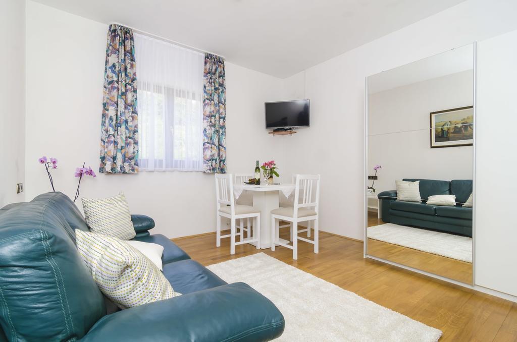 Apartment Nadine Okuklje エクステリア 写真